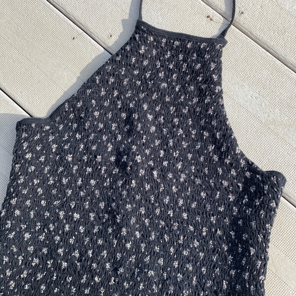 Scrunchie floral halter crop top